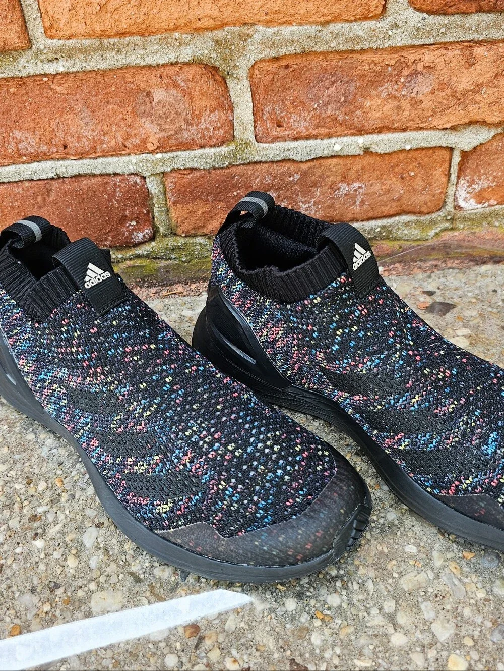 Adidas Women’s Black Multicolor Speckled Slip-On Sneakers Size 6